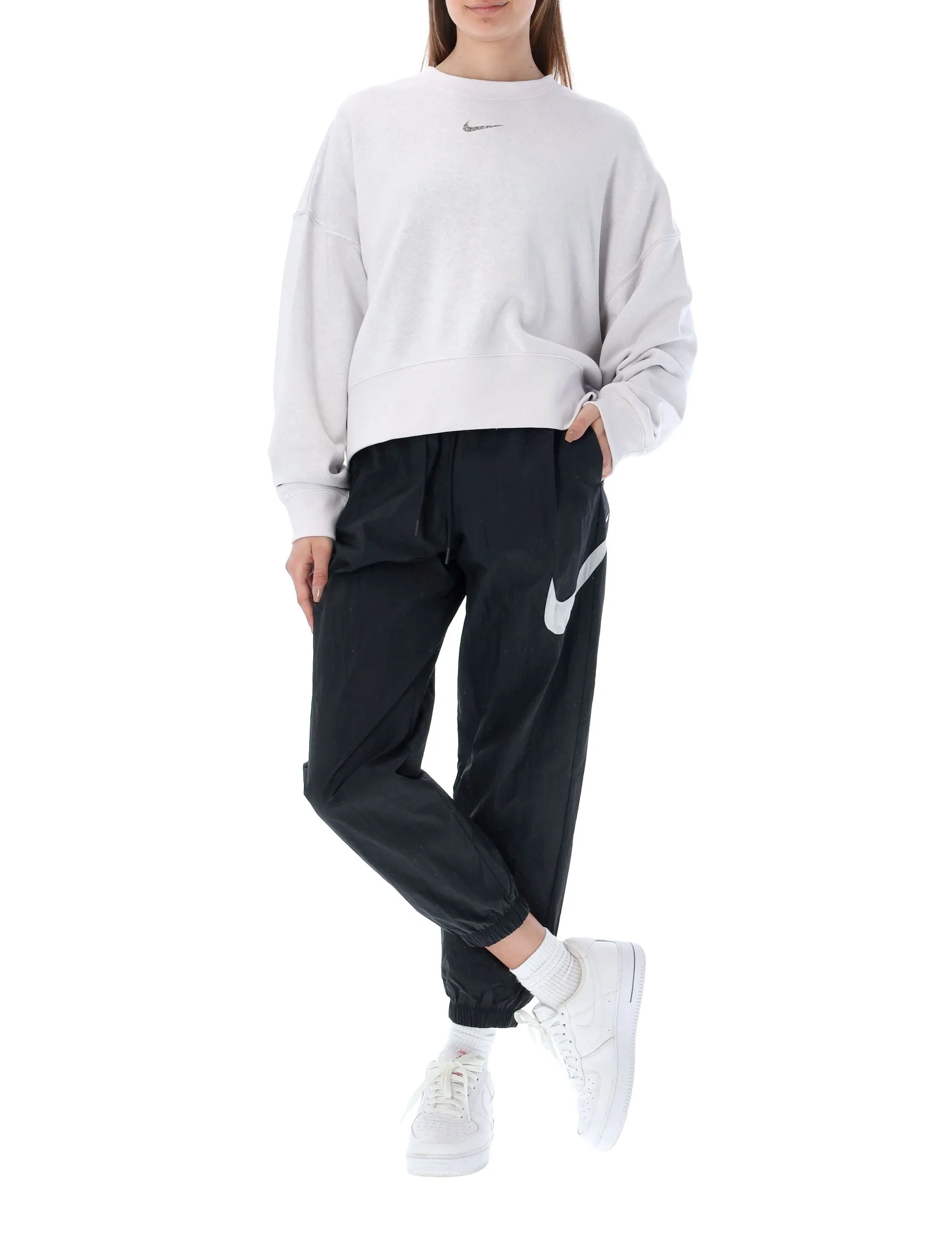 Nike Sportswear Essential Mid-Rise Trousers